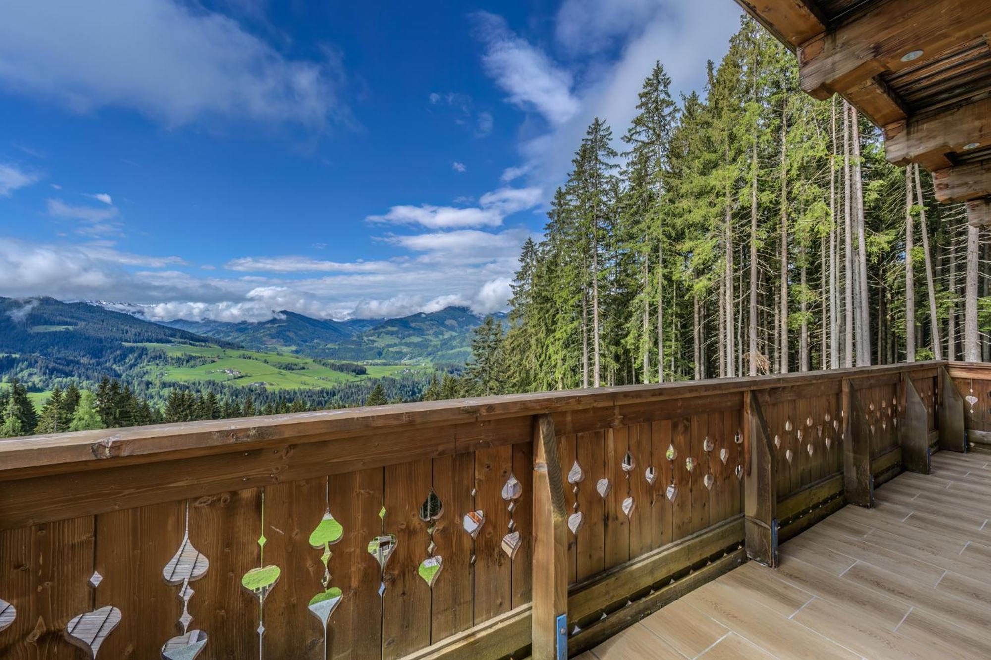 Das Eulersberg Apartments & Chalets Верфенвенг Стая снимка